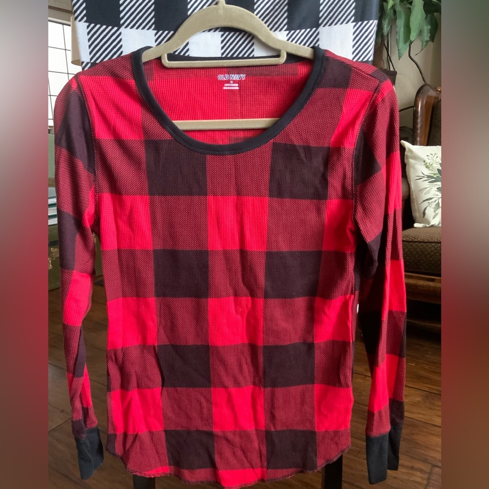 Old Navy Red & Black Buffalo Plaid Long Sleeve Top